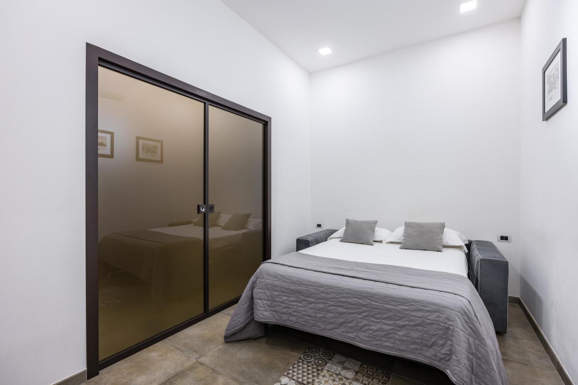 Palazzo Mormando - Industrial Apartment 那不勒斯 外观 照片
